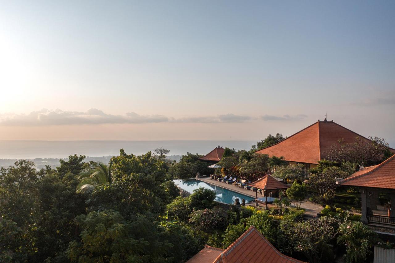 Villa Selonding Batu ロヴィーナ エクステリア 写真