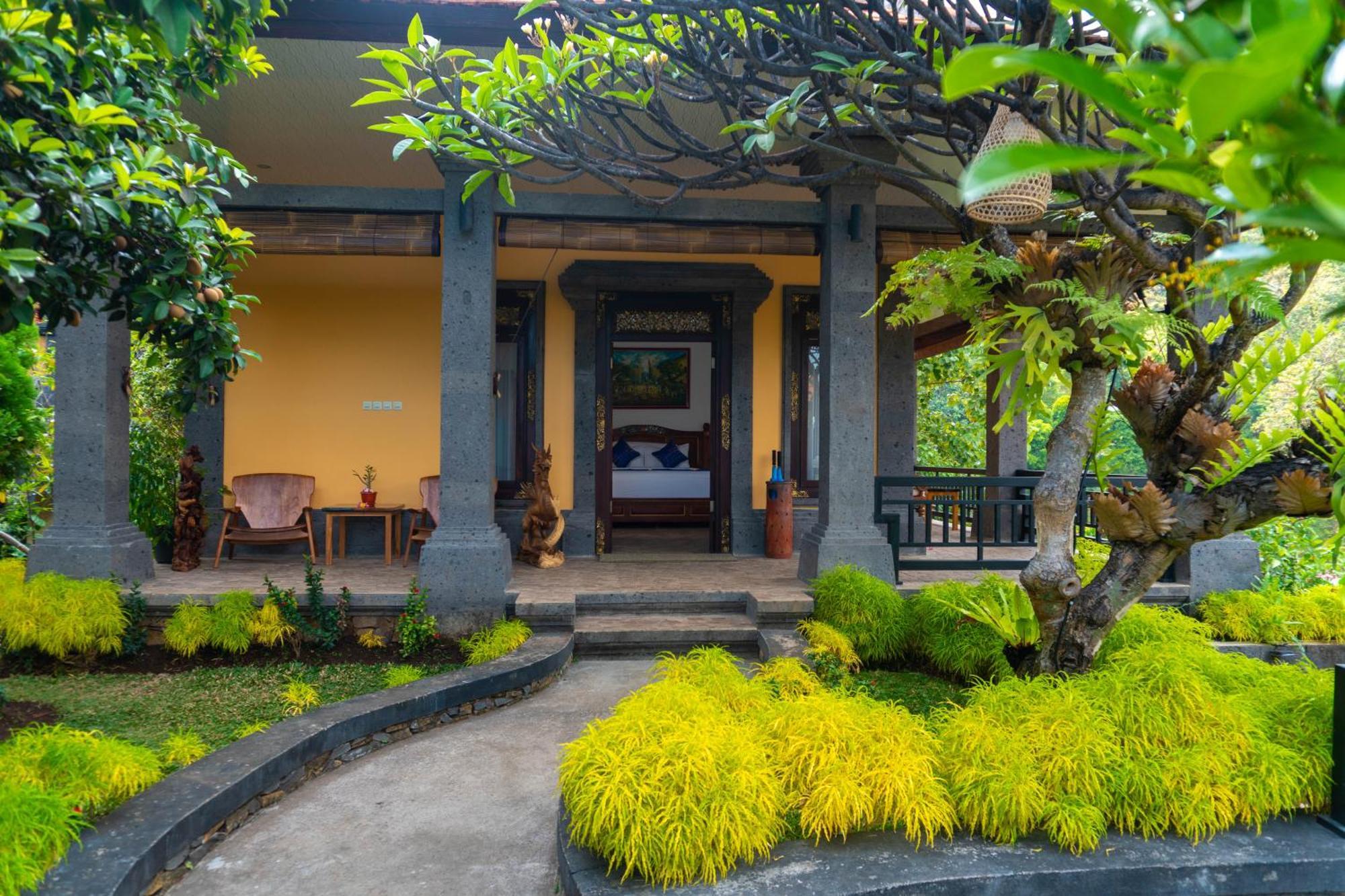 Villa Selonding Batu ロヴィーナ エクステリア 写真