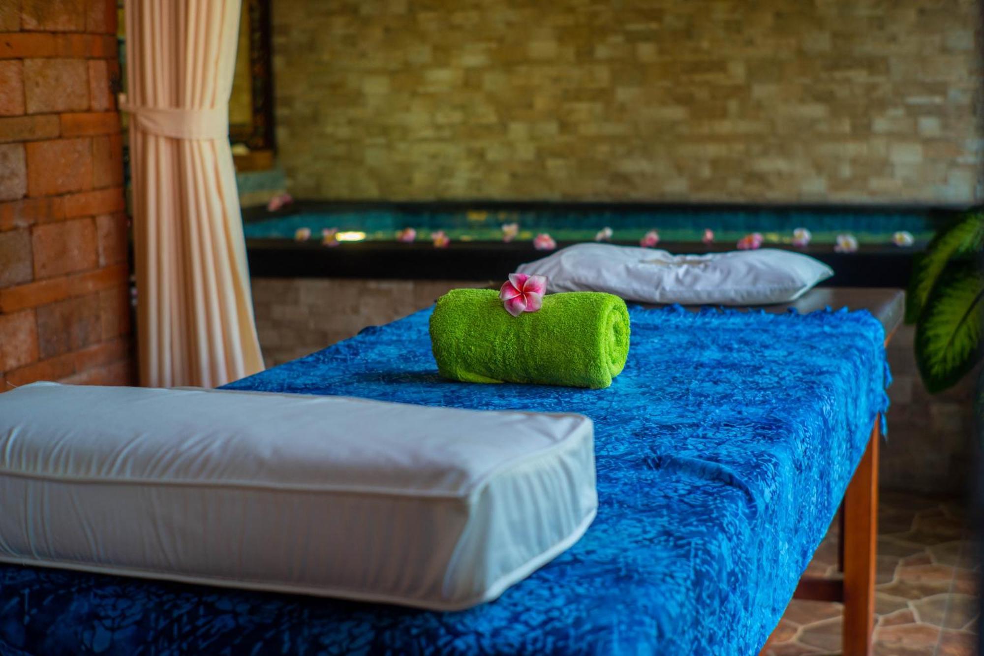 Villa Selonding Batu ロヴィーナ エクステリア 写真